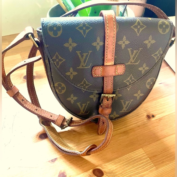 Louis Vuitton Handbags - AUTH✅ LOUIS VUITTON Monogram Chantilly PM Shoulder Cross Body Bag